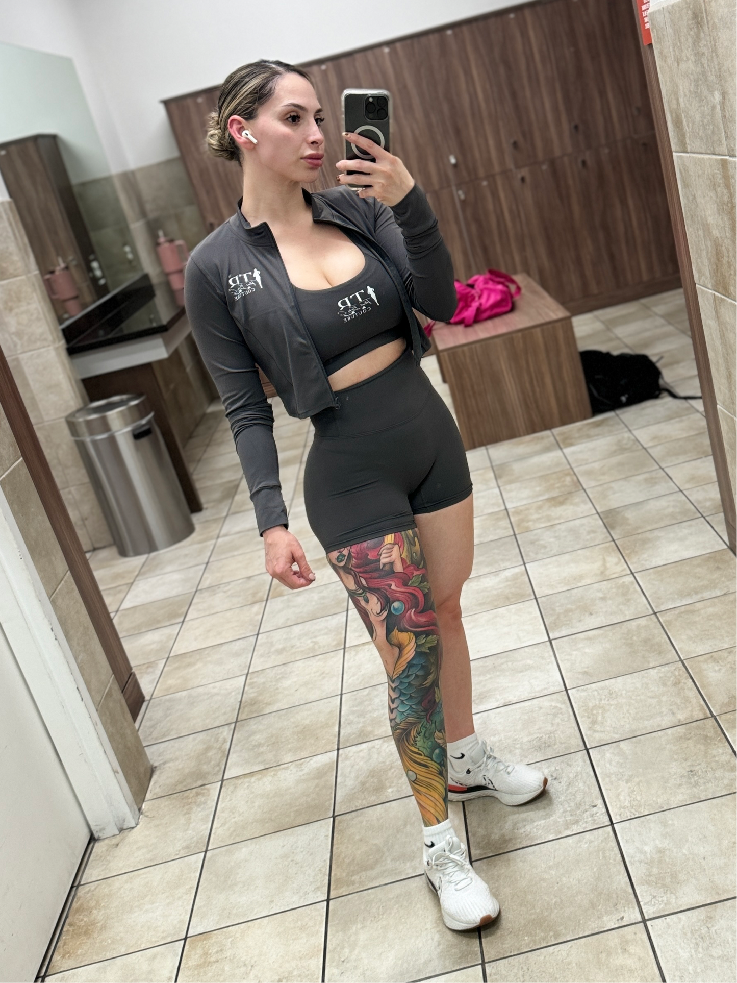 Trendy Short Gray