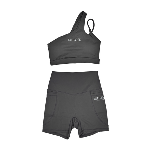 Lilly One Sided Sports Bra & Side Pocket Short Set